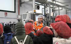 Alla scoperta dei segreti dell&rsquo;acqua e del riciclo della plastica: Acqua Vera apre le porte alle scuole