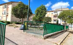 Favara rinasce con il "Progetto Dedalo": residenti e bambini colorano piazza Nicol&ograve; Gallo