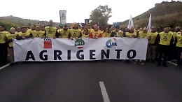 La viabilit&agrave; "strozzata" dalle incompiute
Sindaci, Chiesa e sindacati in piazza ad Agrigento