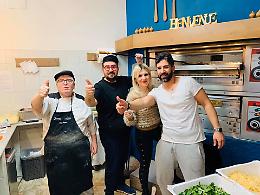 Coronavirus, pizza gratis per medici e infermieri dell'ospedale di Agrigento