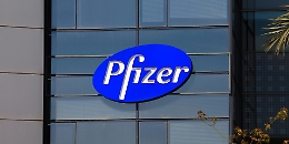 Pfizer valuta di "congelare" al momento la procedura per esuberi a Catania