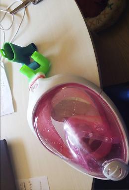 Coronavirus, una maschera full face donata all'ospedale di Agrigento