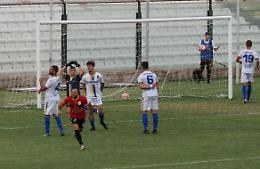 Serie D, primo brindisi per il Messina: il Biancavilla deve arrendersi