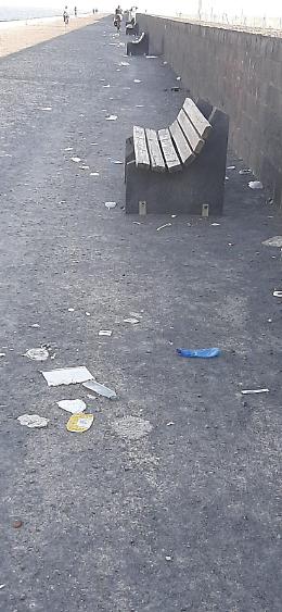 I catanesi sporcano e le amministrazioni non puliscono