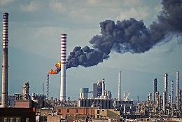 Incendio in magazzino indotto della Esso di Augusta