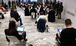 Contatti sociali ridotti al minimo, cos&igrave; il coronavirus cambia gli stili di vita degli italiani