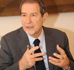 Coronavirus, Musumeci stringe ancora: dal commercio ai trasporti ecco cosa cambia