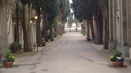 Modica, il sindaco riapre il cimitero, ma i suoi "colleghi" sono contrari