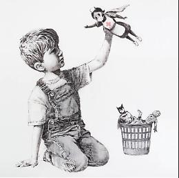 Coronavirus, Banksy e l'omaggio ai medici dell'ospedale