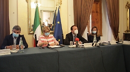 Focolaio tra i migranti in nave, il Comitato Schengen: «Sicilia resta Covid Free»