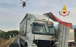 Paternò, incidente lungo la SS 284, il bilancio è di un morto