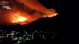 Messina, bruciò 550 ettari di bosco, arrestato il piromane