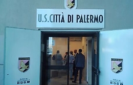 Serie B, fidejussione sub judice: il Palermo rischia 8 punti di penalizzazione