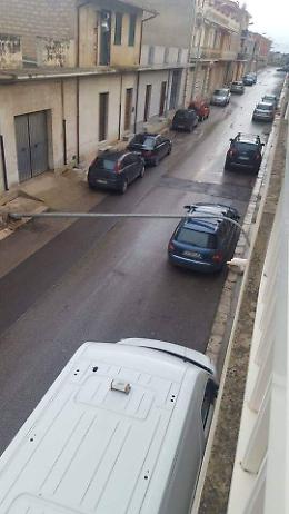 Acate: le violente raffiche di vento hanno allarmato i cittadini provocando danni