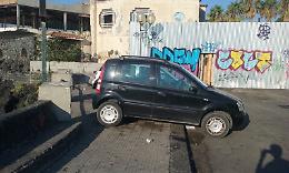 Parcheggio selvaggio, il malcostume dei catanesi