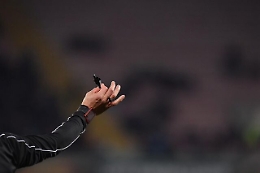 Calcio, espulsione non gli va giù e aggredisce arbitro 16enne