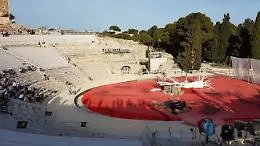 Il Teatro Greco torna a mostrarsi: coperture via, relazione diagnostica ancora non pubblicata