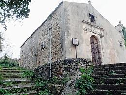 Una chiesetta piena di storia e di storie