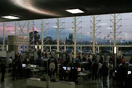 Torna operativo l'aeroporto di Catania:
cessata (per ora) l'emergenza cenere dell'Etna