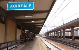 Da Trenitalia 12 corse straordinarie per vedere il Carnevale di Acireale