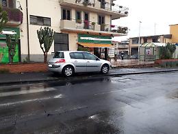 Catania: "Parcheggio sul marciapiede e me ne frego dei pedoni"