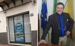 Lo straordinario commissario straordinario
e quelle le «consultazioni» del Colle(sano)