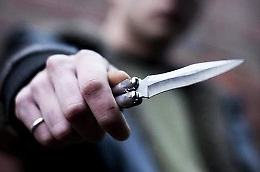 Palermo, coltello alla gola di ragazzino rapinato da coetanei