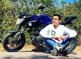 Siracusa, si schianta con la moto contro un cartello: muore 17enne