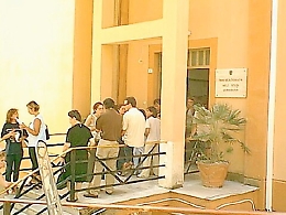 &laquo;Documenti non conformi all'originale&raquo;, 104 revocata a prof favarese