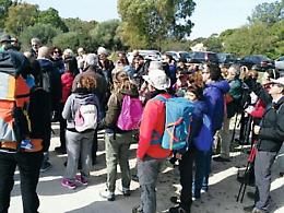 Vittoria, gita tra le orchidee con contorno di moto da enduro