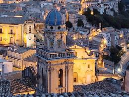 Barocco Modica, il piacere del cioccolato più forte del fascino del rosone fondente