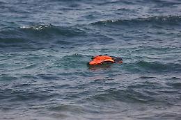 Migranti, naufragio al largo della Libia: bambini e donne tra i 40 morti