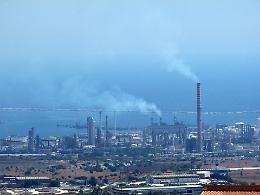 "Zona industriale: qualcuno ha ambizioni di scalare la società Isab?"