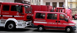 Incendio da stufa elettrica in casa popolare a Palermo: salva la famiglia che la occupava