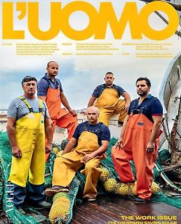 I pescatori "eroi" che salvano vite in mare sulla copertina di Uomo Vogue