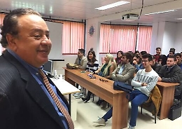 Come si dice medico in romeno? Mirellu Cos&igrave; a Enna la Dunarea sfida il ministero