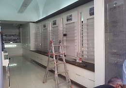 Bronte, furto-show con spaccata nella centralissima via Umberto