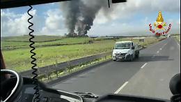 Mineo, fiamme in deposito di autodemolizioni
