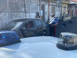 Giarre, l'auto di una donna crivellata da colpi di fucile nella notte