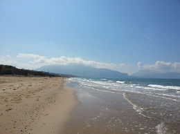 Cadavere in spiaggia nel Palermitano: &egrave; del diportista disperso?