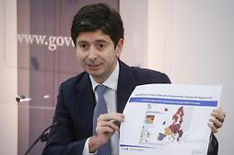 Vertice Covid a Palazzo Chigi: «Vaccino resta l'unica strada. Terze dosi ci sono per tutti»