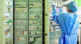 A casa una ingiustificata quantità di farmaci, arrestato per peculato ausiliario dell'ospedale di Caltagirone