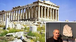 La Sicilia restituisce alla Grecia un frammento del Partenone: in cambio arrivano due reperti