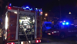 A fuoco azienda che produce plastica a Balestrate: per i carabinieri il rogo &egrave; doloso