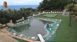 Palma, sequestrata la villa (abusiva) con piscina del boss mafioso