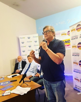 Calenda a Palermo: «Si scrive Lagalla, si legge Miccichè, Cuffaro, Dell'Utri e Romano»