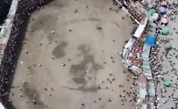 Colombia, il crollo della tribuna ripreso da un drone