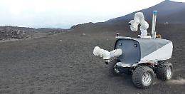 L'Etna come la Luna: sul vulcano i test del rover dell'Esa