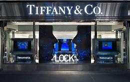 Caltanissetta, in vetrina da Tiffany la scultura del giovane artista siciliano