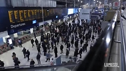 Regno Unito, disagi per lo sciopero dei ferrovieri